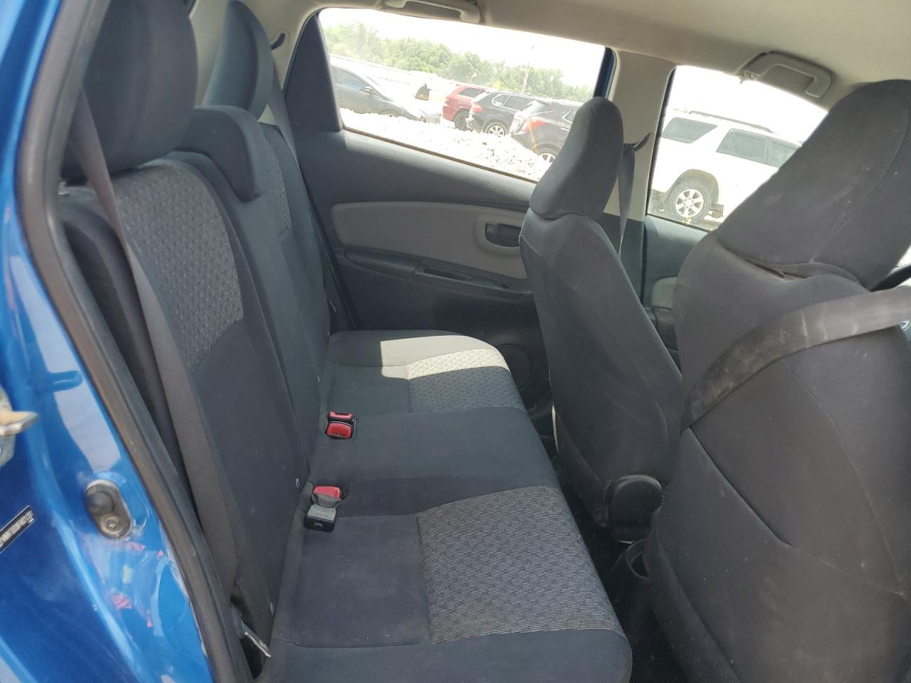 2015 TOYOTA YARIS
