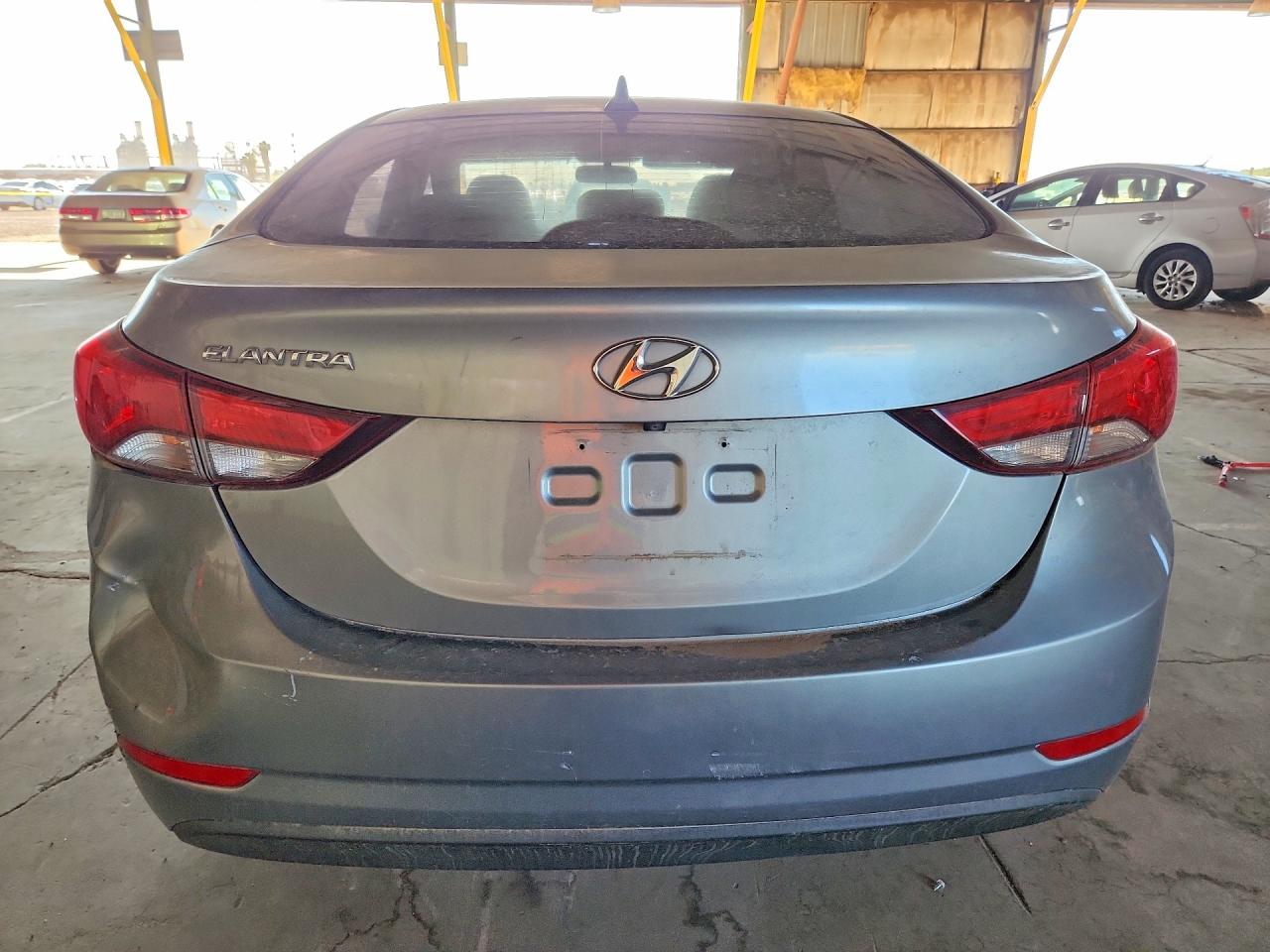 2016 HYUNDAI ELANTRA