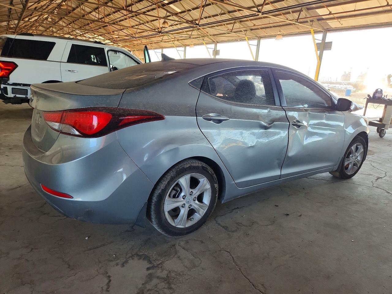2016 HYUNDAI ELANTRA