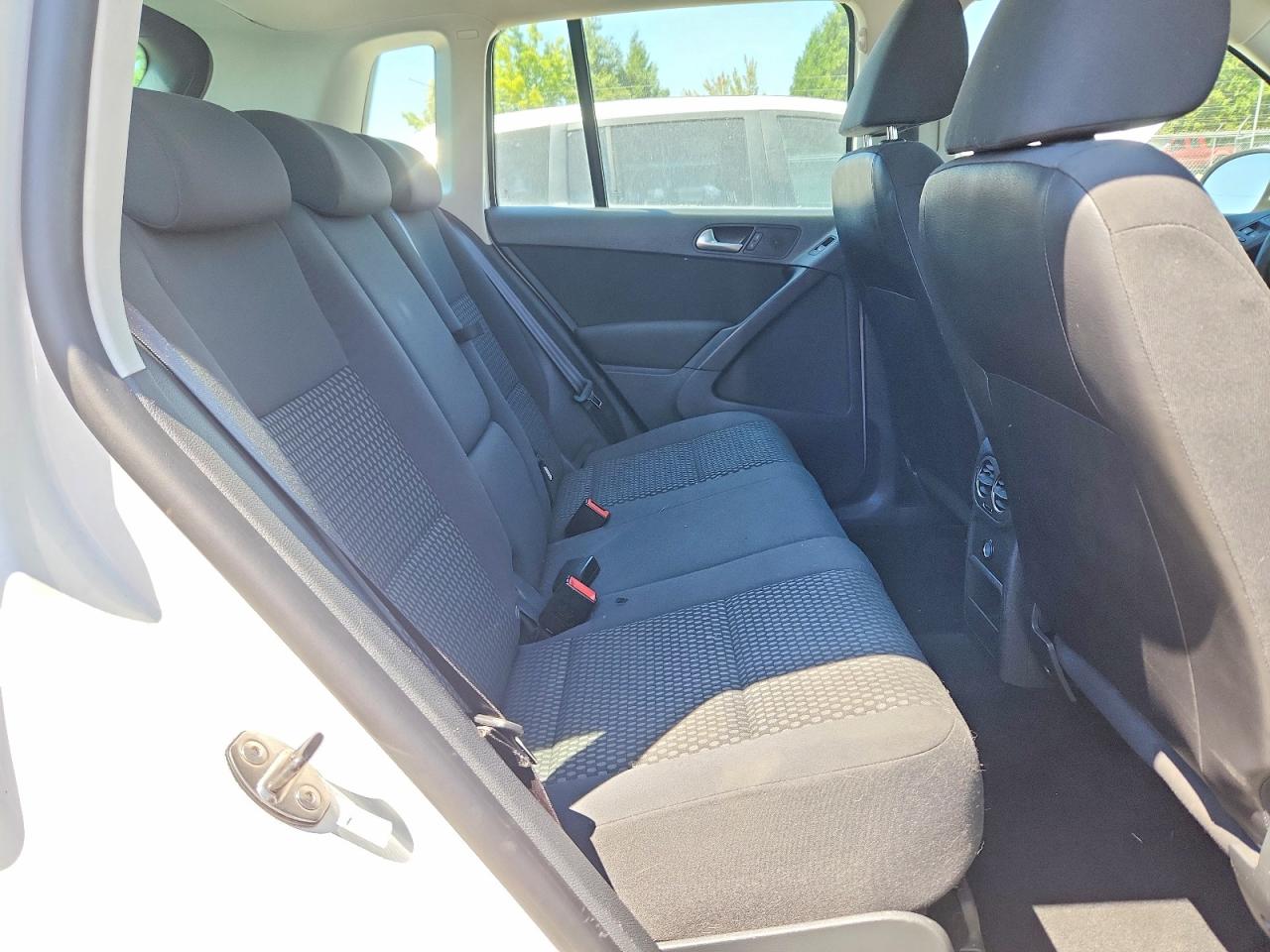2011 VOLKSWAGEN TIGUAN