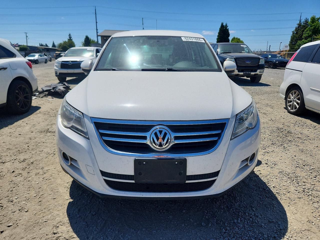 2011 VOLKSWAGEN TIGUAN