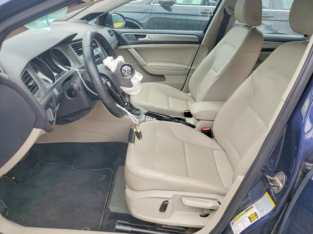 2015 VOLKSWAGEN GOLF
