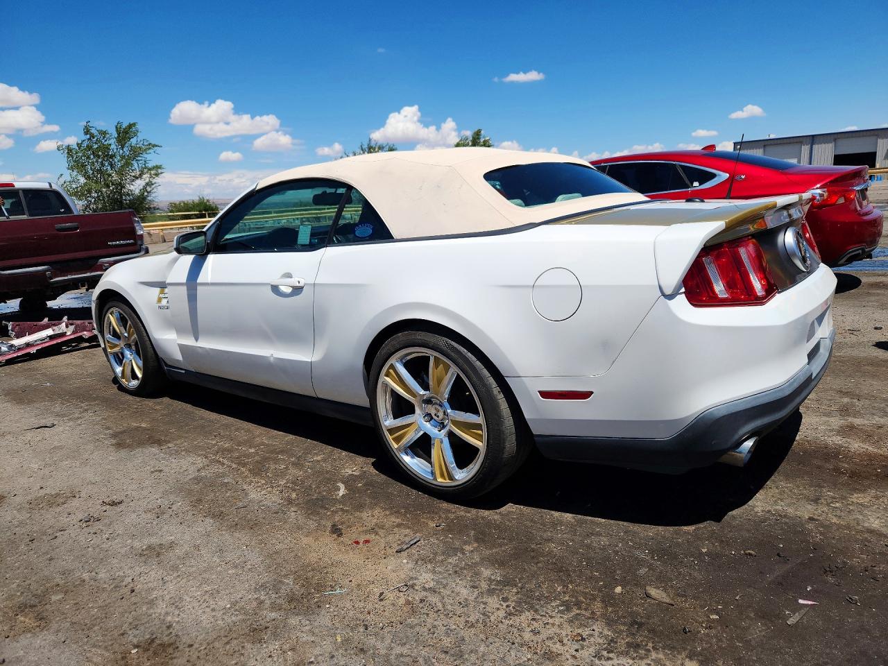 2010 FORD MUSTANG