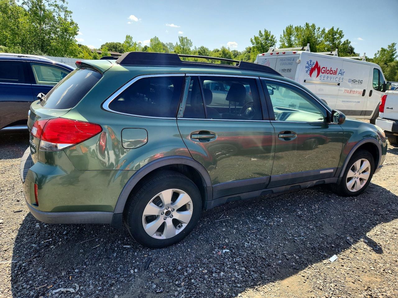 2012 SUBARU OUTBACK