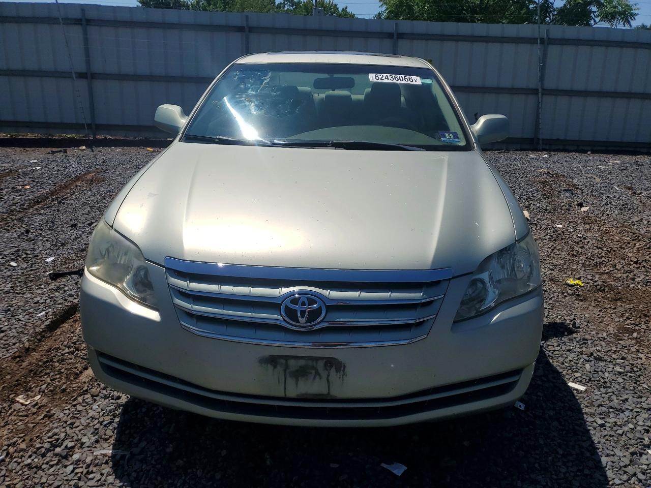 2006 TOYOTA AVALON