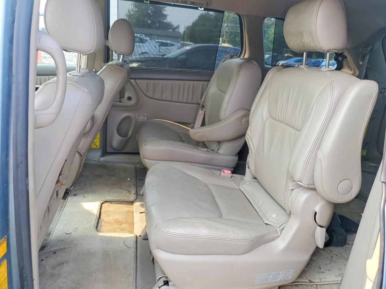 2008 TOYOTA SIENNA
