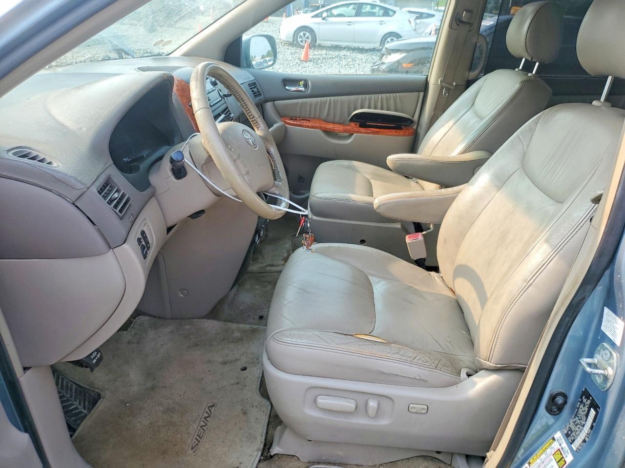 2008 TOYOTA SIENNA