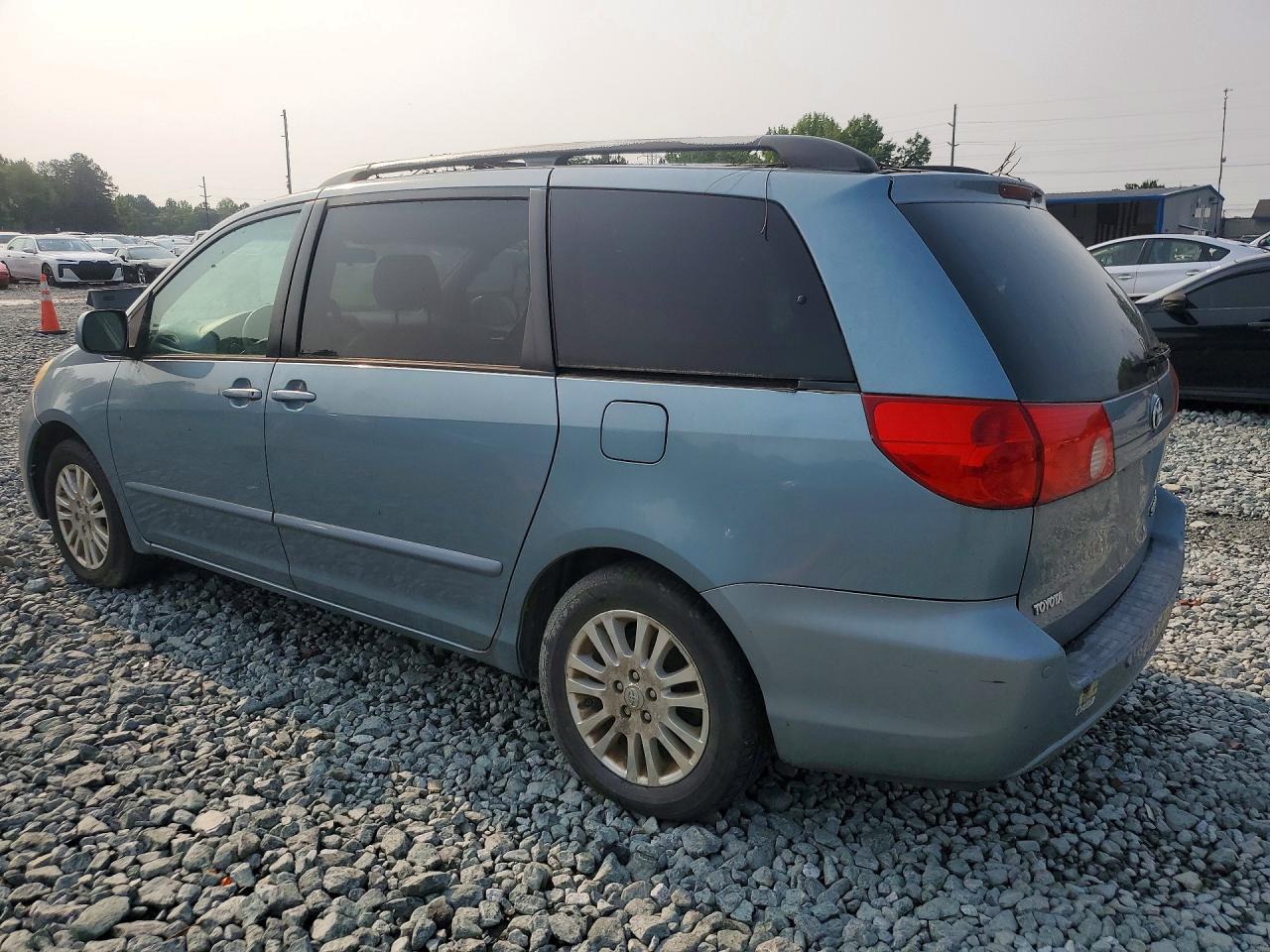 2008 TOYOTA SIENNA