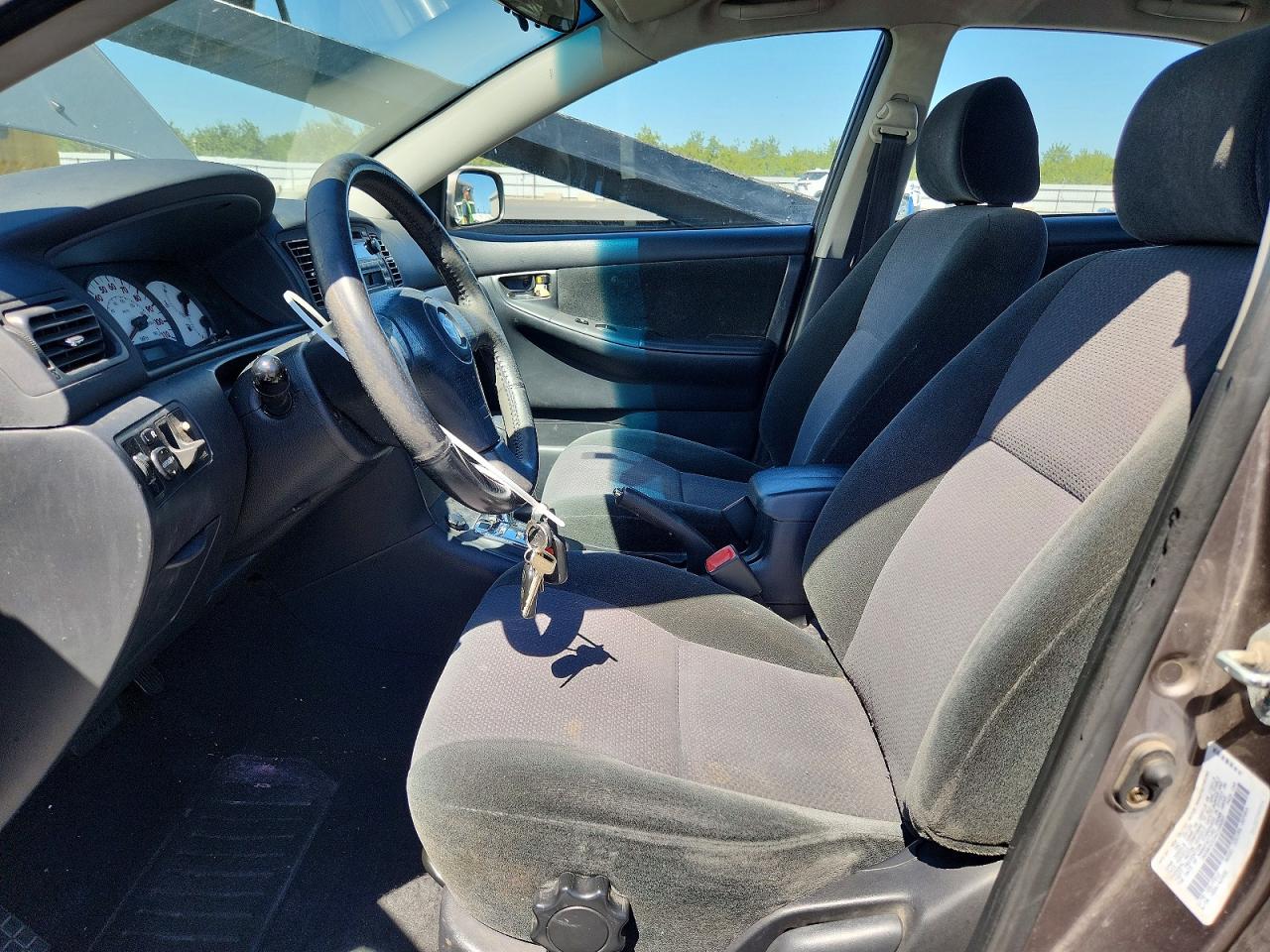 2004 TOYOTA COROLLA