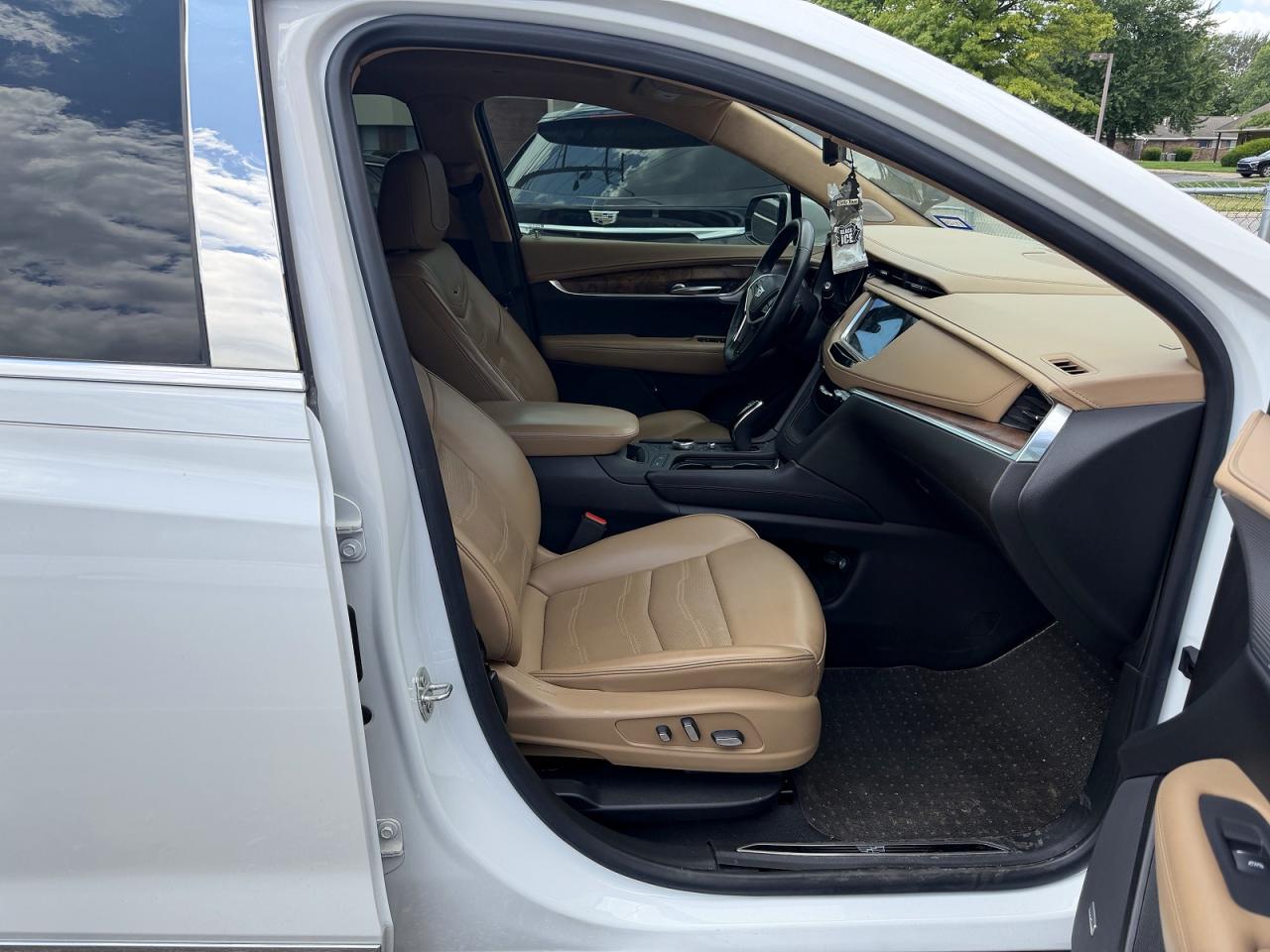 2021 CADILLAC XT5