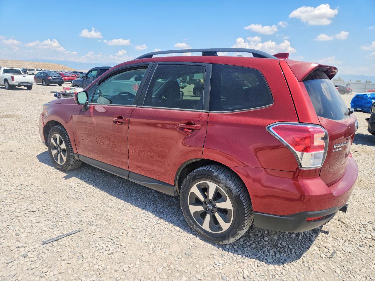 2017 SUBARU FORESTER