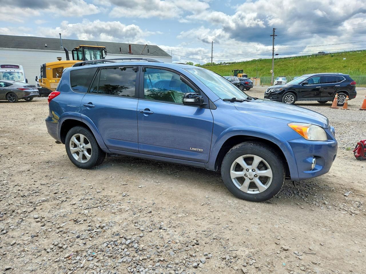 2011 TOYOTA RAV4