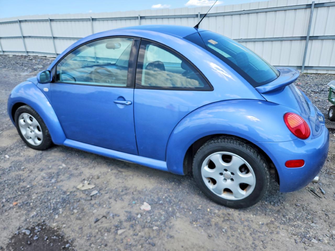 2002 VOLKSWAGEN BEETLE
