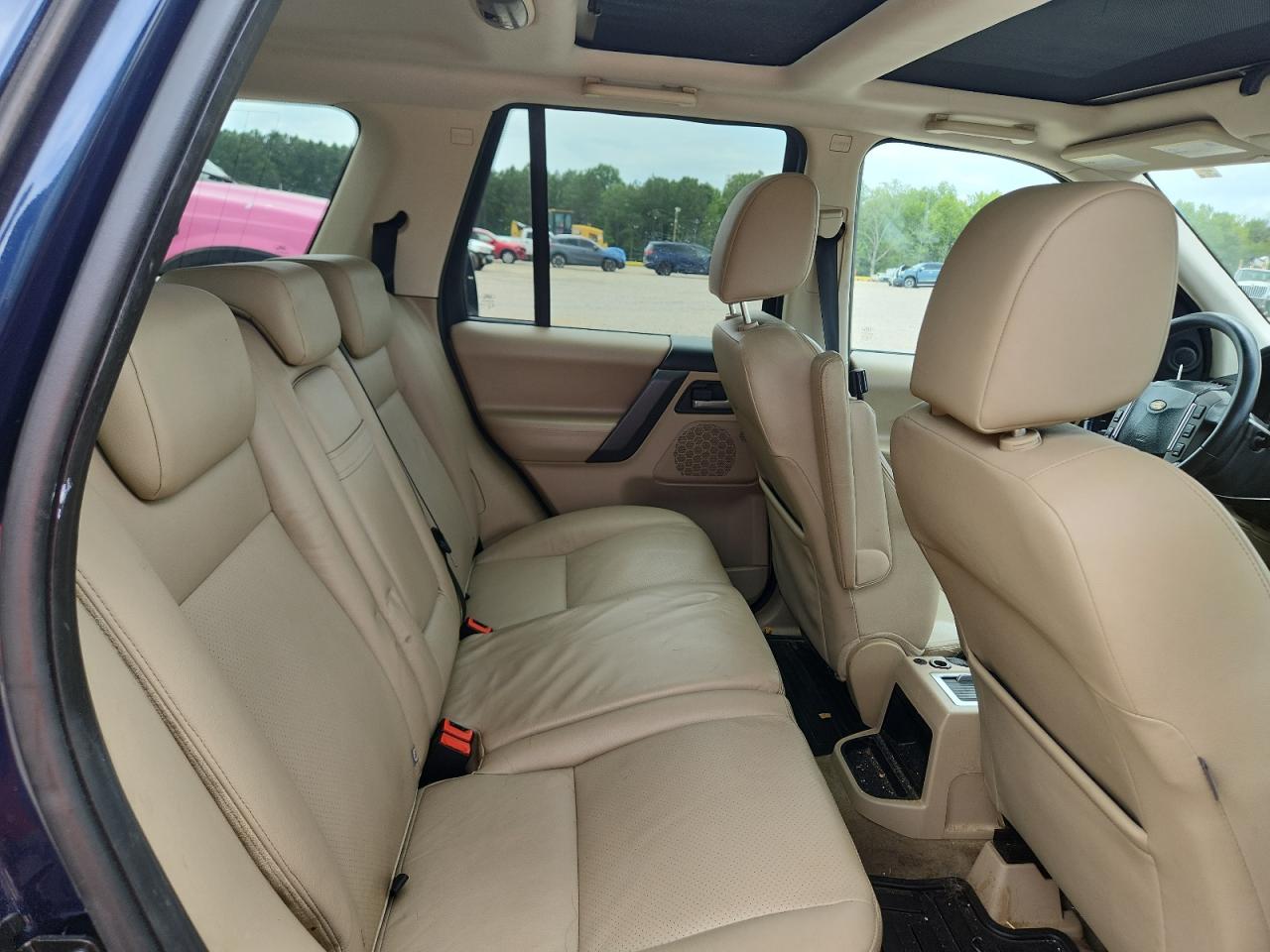 2009 LAND ROVER LR2
