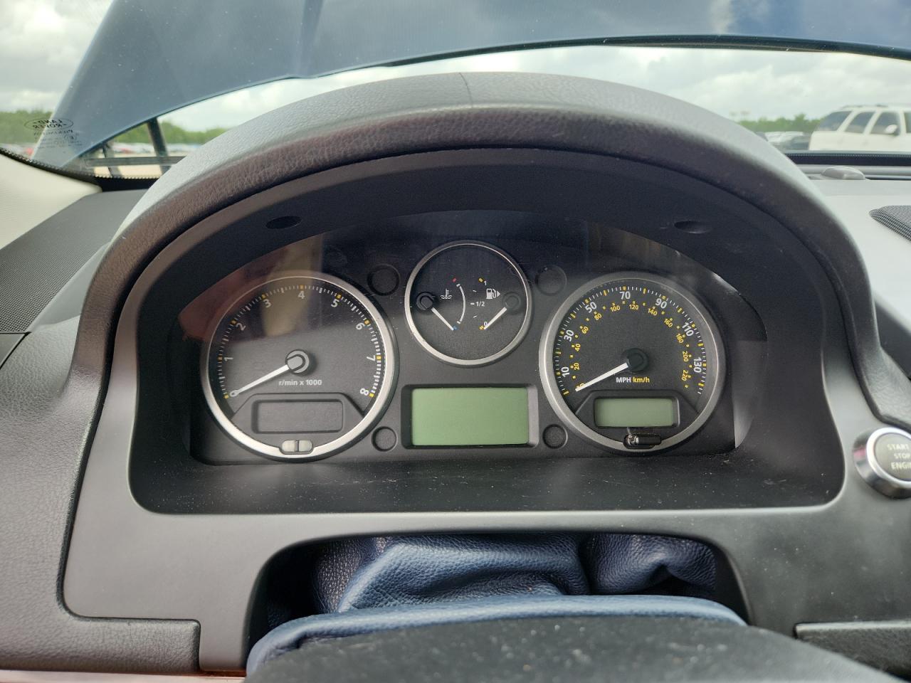 2009 LAND ROVER LR2