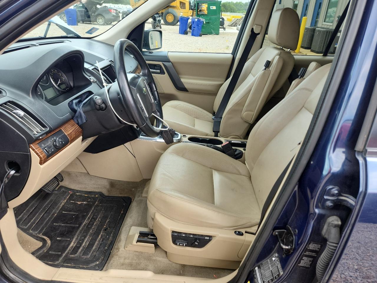 2009 LAND ROVER LR2