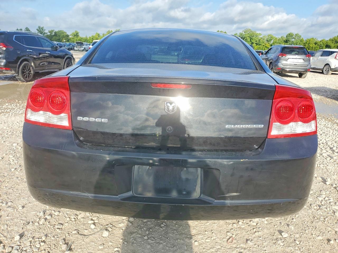 2010 DODGE CHARGER