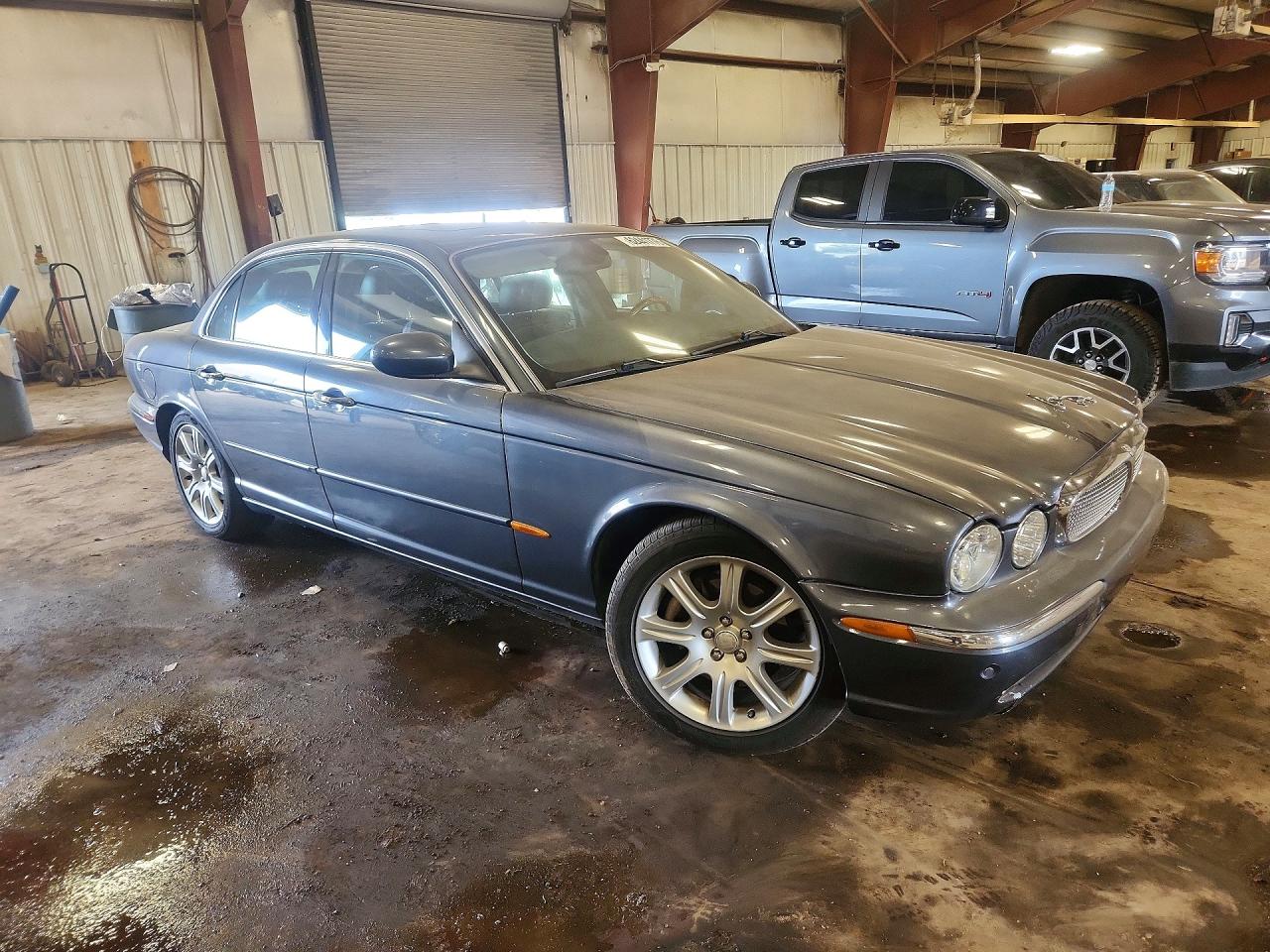 2004 JAGUAR XJ8