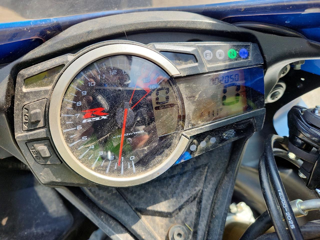 2012 SUZUKI GSX750