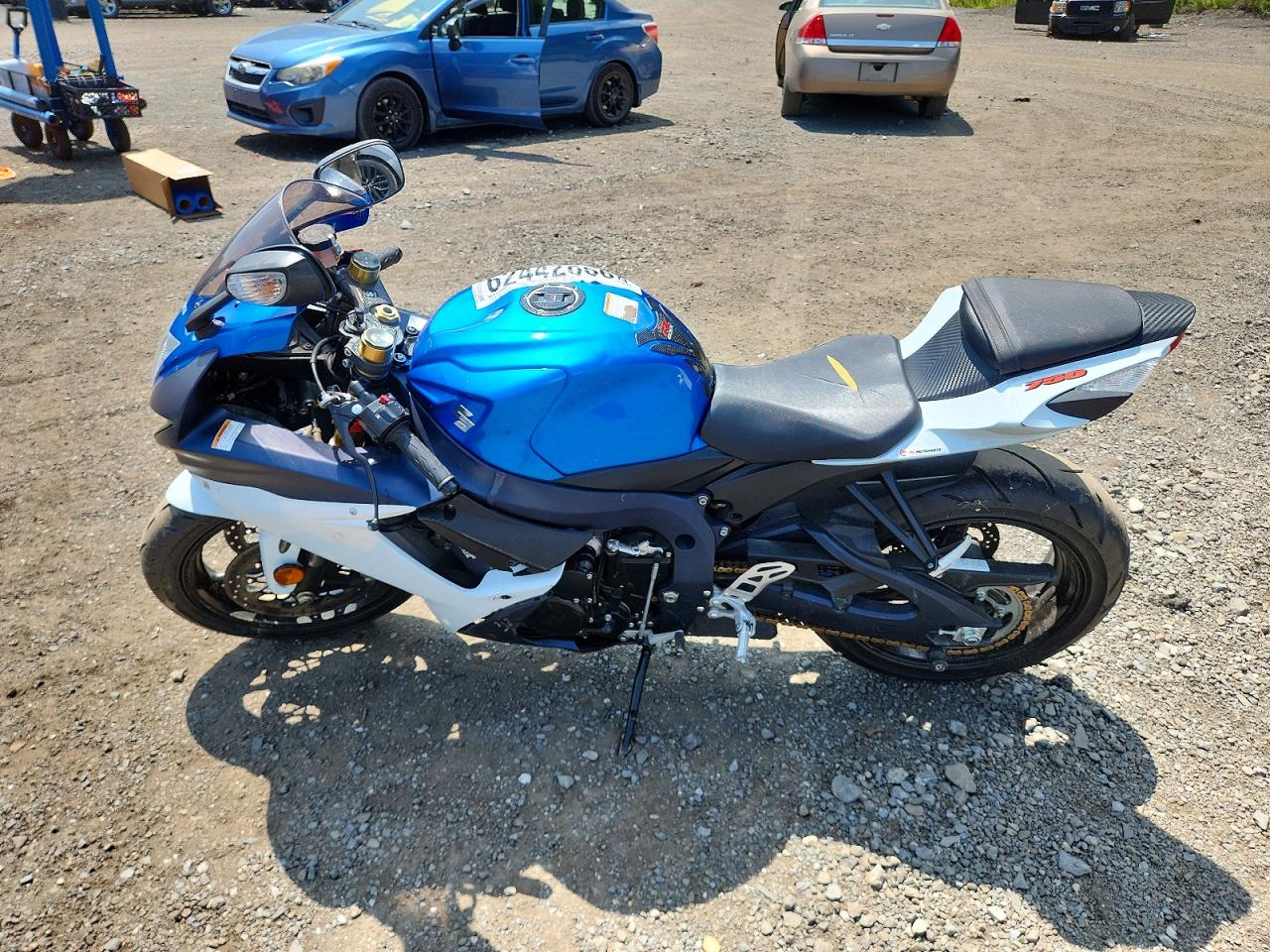 2012 SUZUKI GSX750