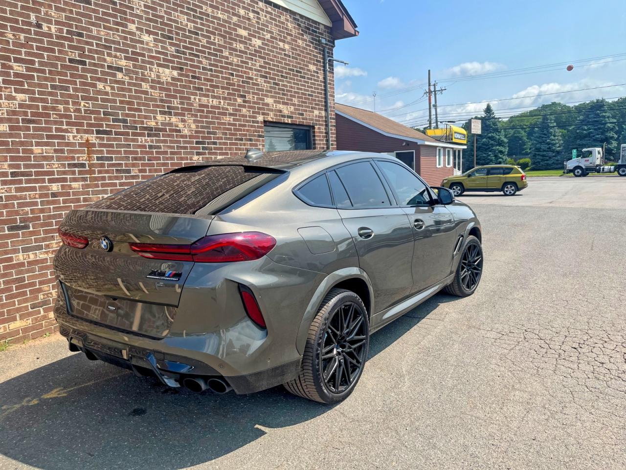 2022 BMW X6