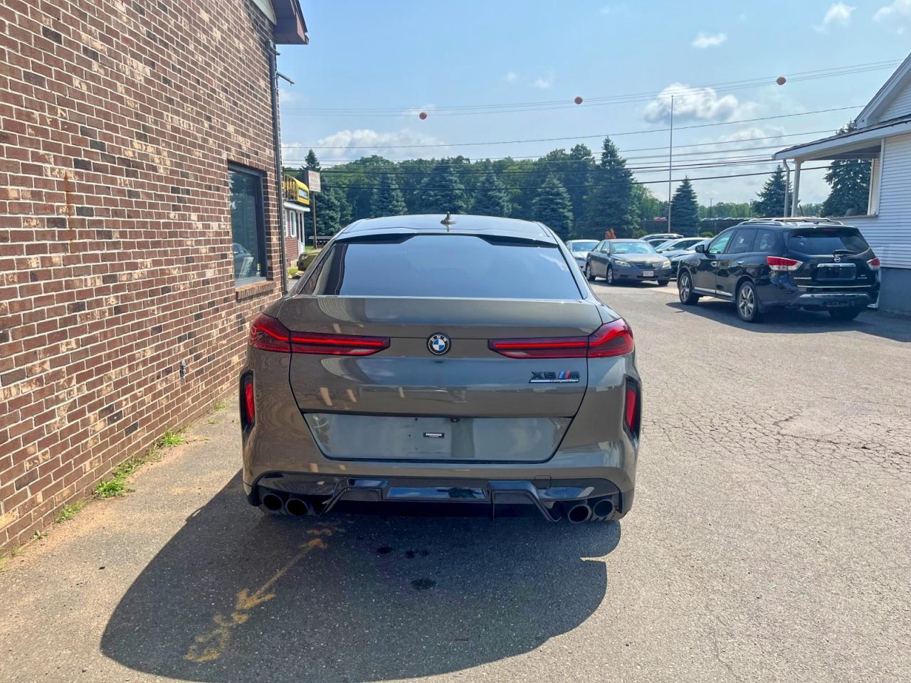 2022 BMW X6