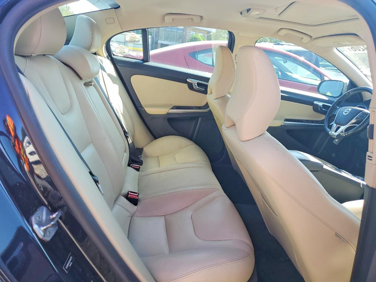 2016 VOLVO S60