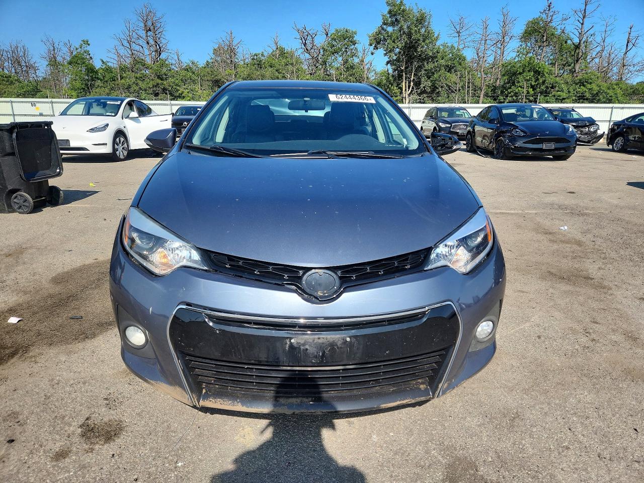2015 TOYOTA COROLLA