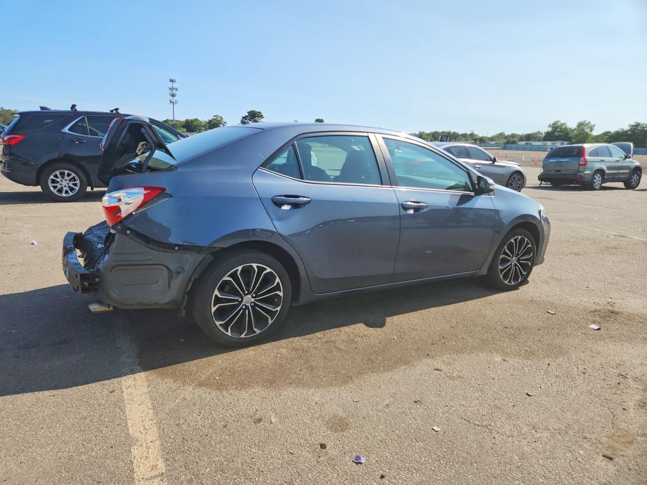 2015 TOYOTA COROLLA