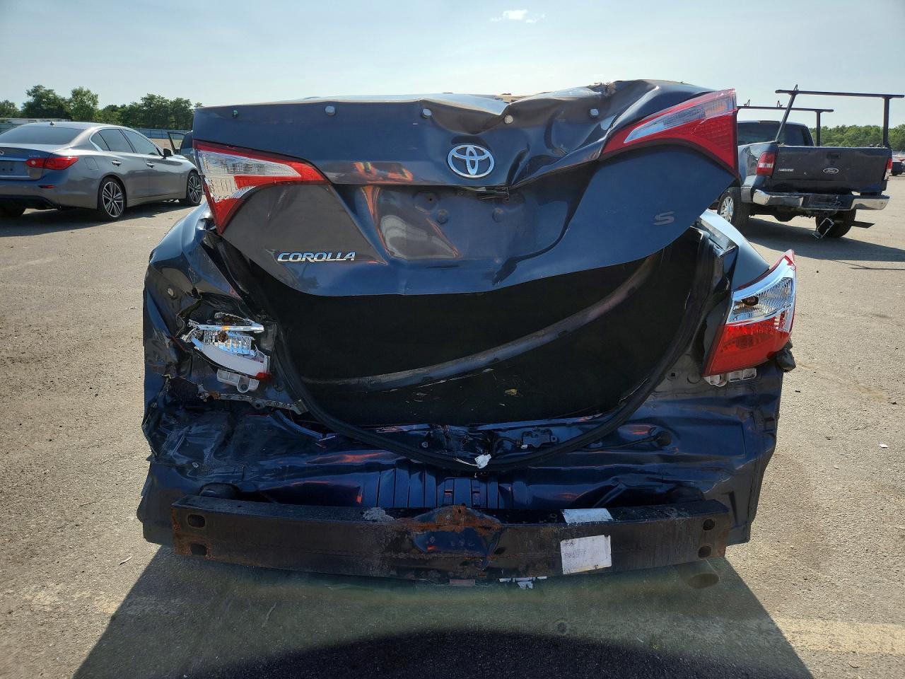 2015 TOYOTA COROLLA