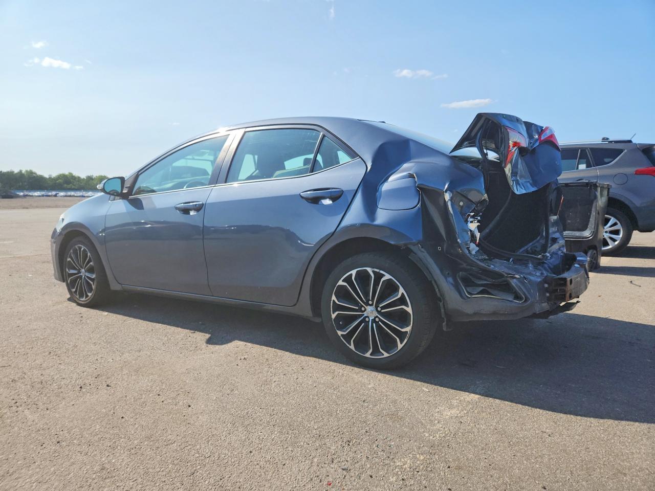 2015 TOYOTA COROLLA