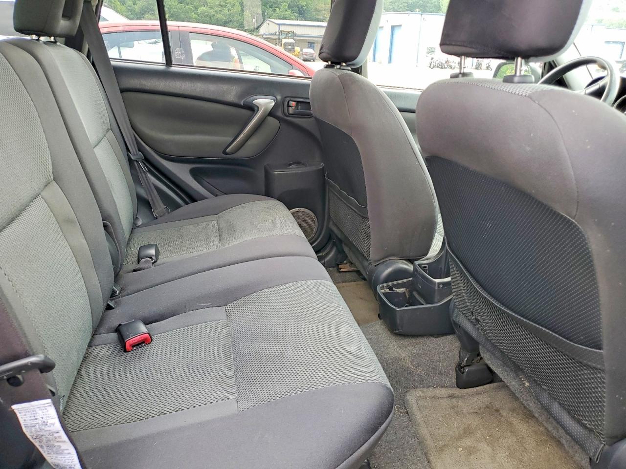 2004 TOYOTA RAV4