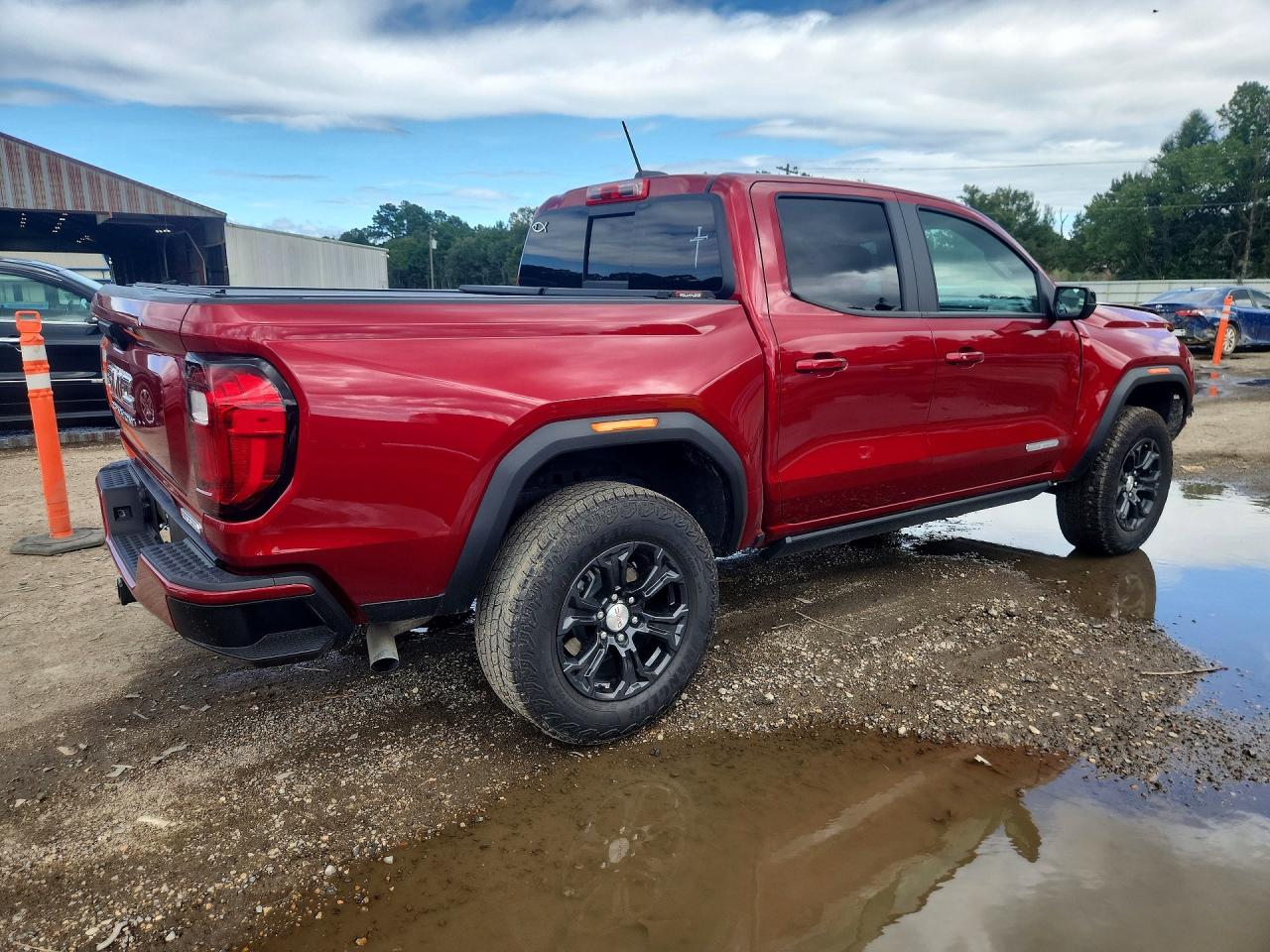 2024 GMC CANYON