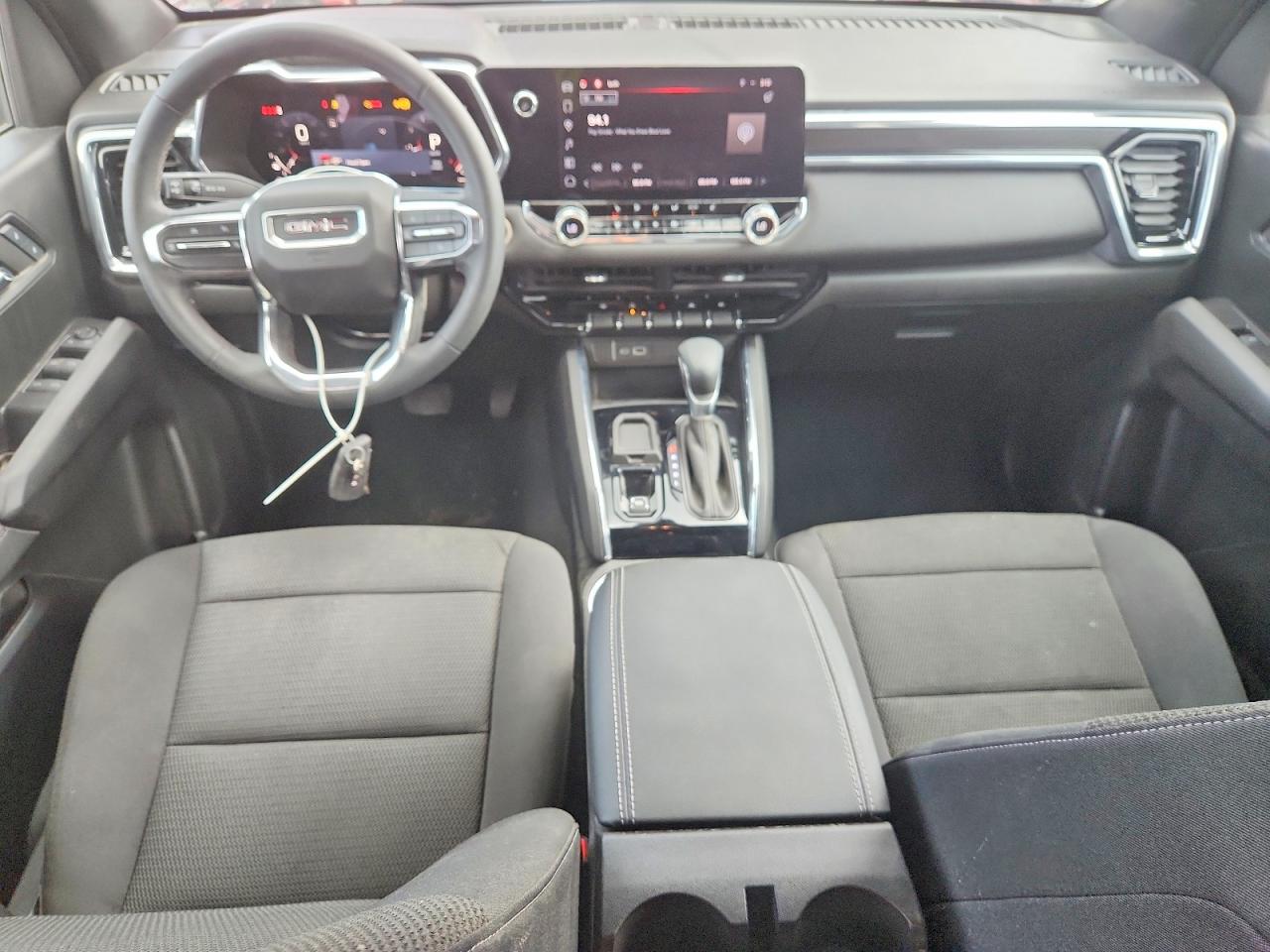 2024 GMC CANYON