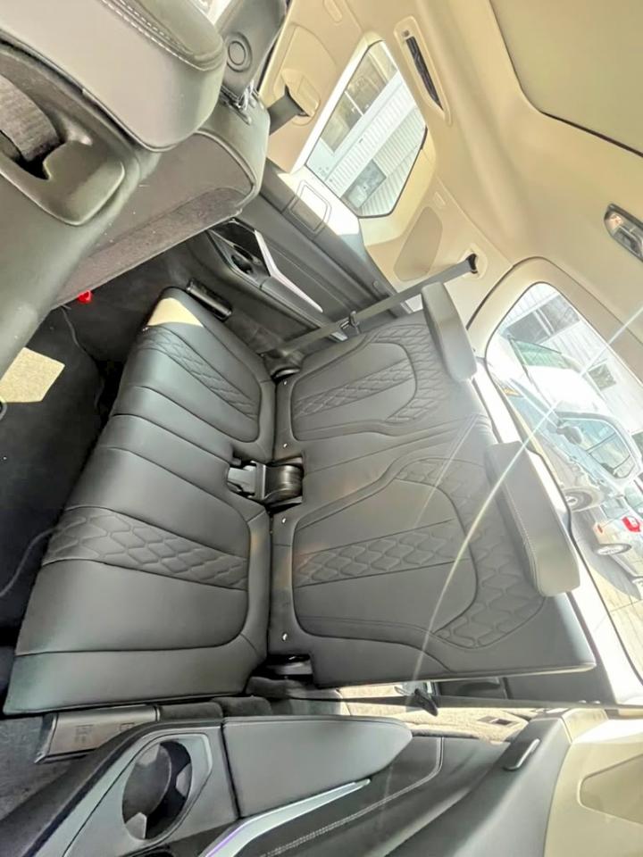 2025 BMW X7