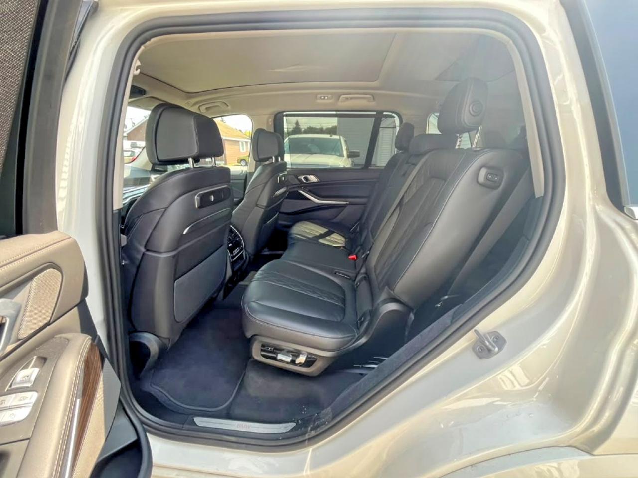 2025 BMW X7