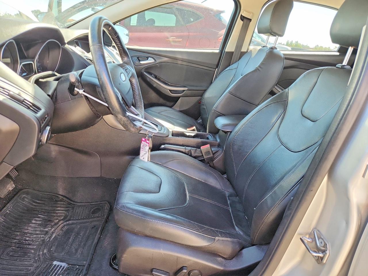 2015 FORD FOCUS