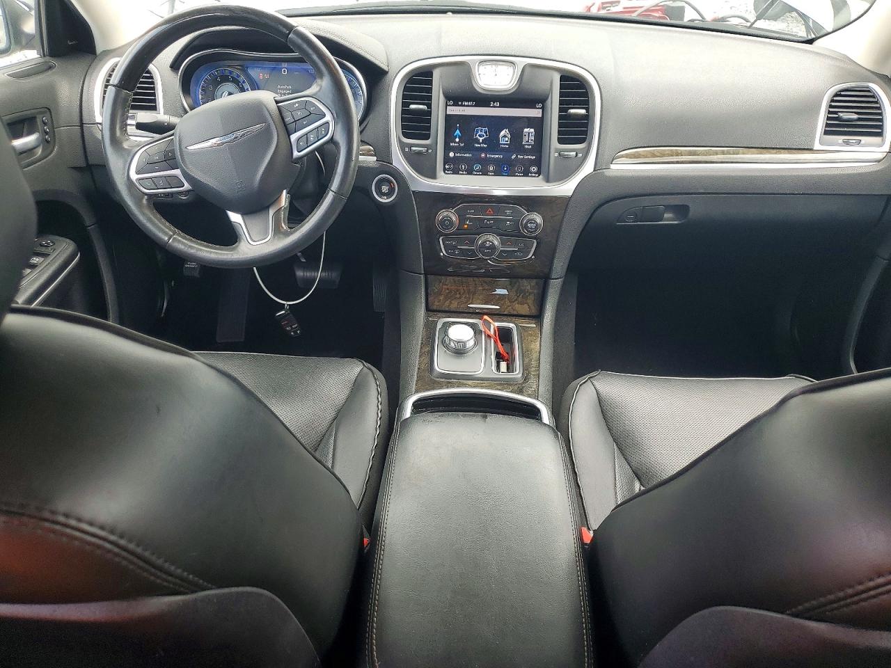 2019 CHRYSLER 300