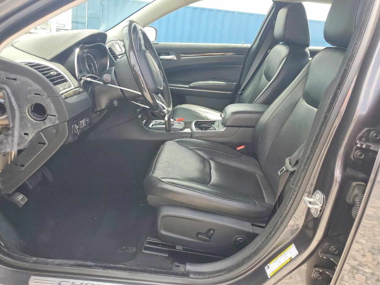 2019 CHRYSLER 300