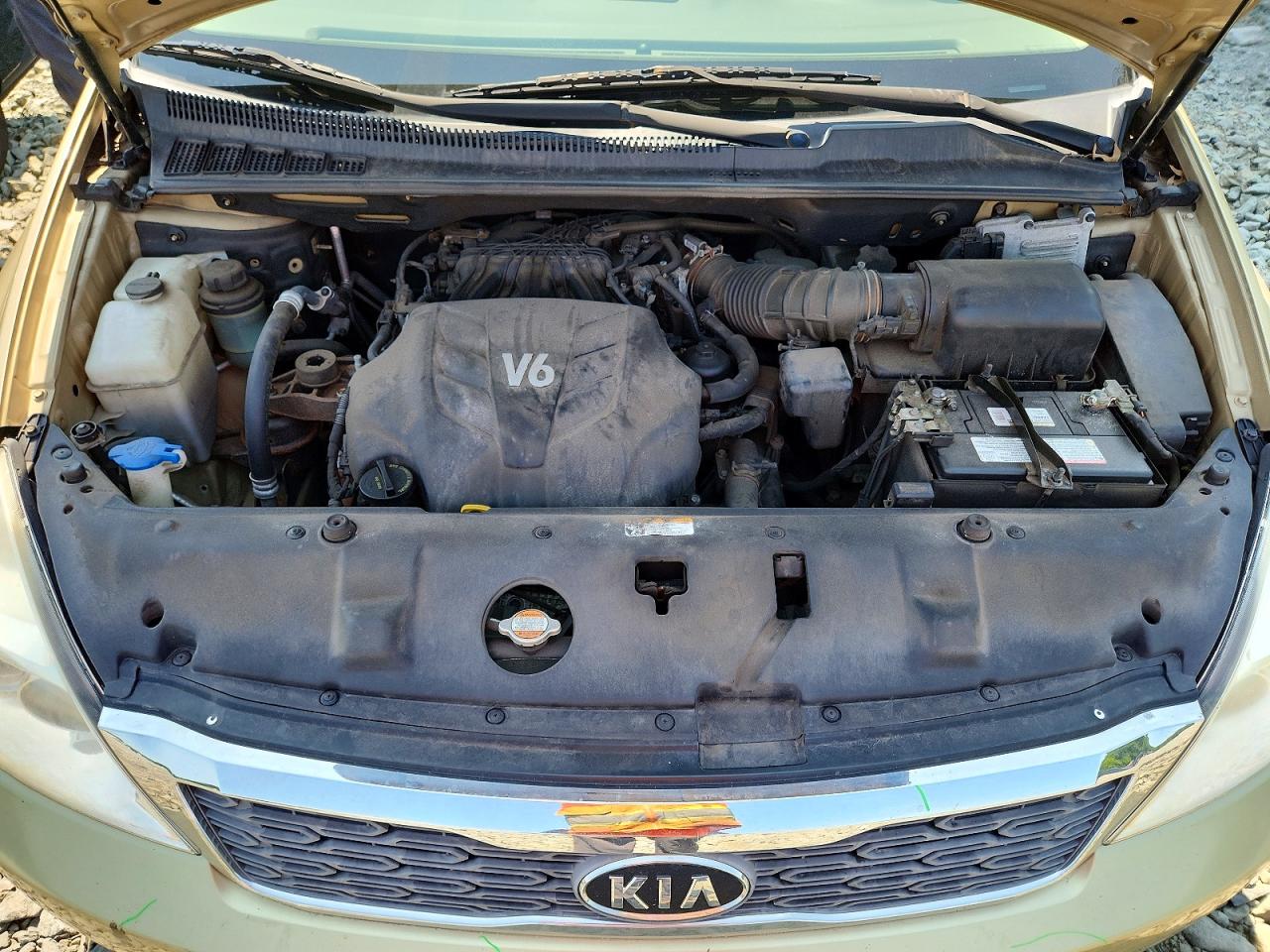 2011 KIA SEDONA