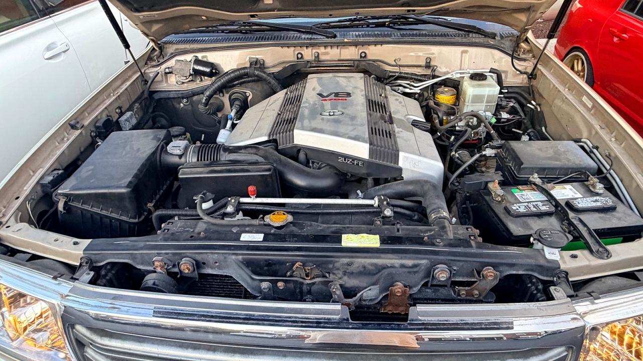 2004 TOYOTA LAND CRUIS