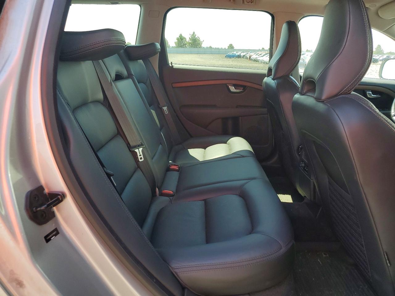 2011 VOLVO XC70