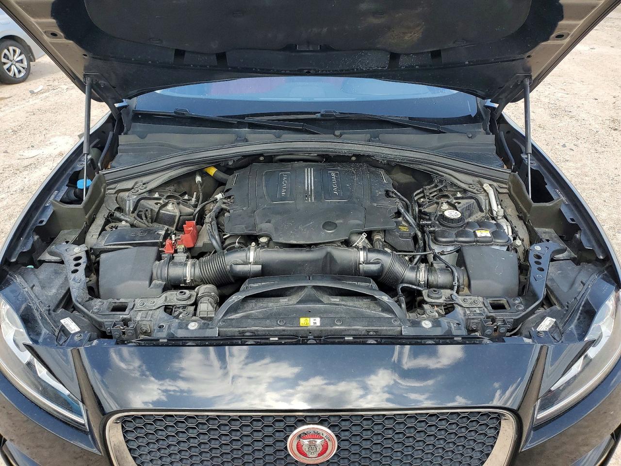 2017 JAGUAR F-PACE