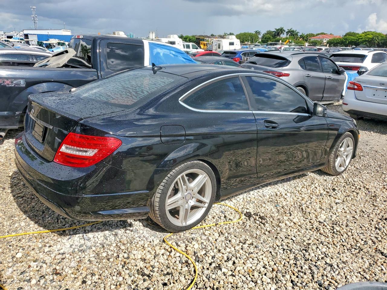 2013 MERCEDES-BENZ C-CLASS
