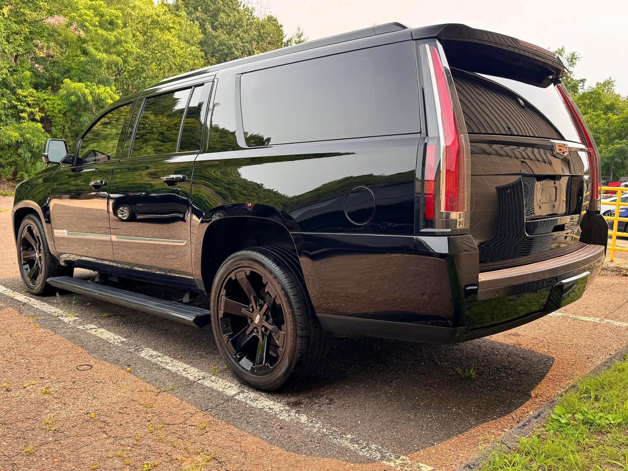 2018 CADILLAC ESCALADE