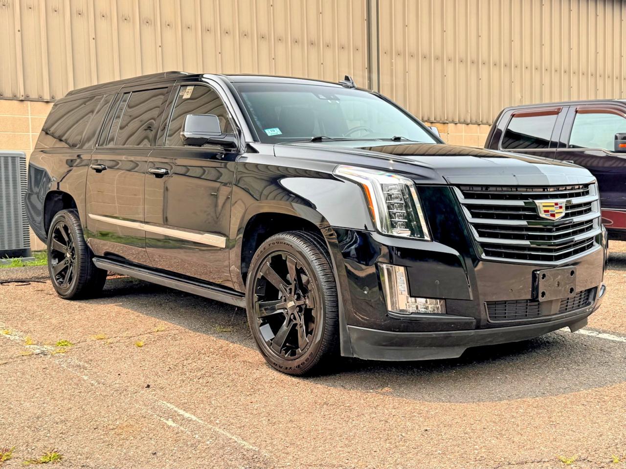 2018 CADILLAC ESCALADE