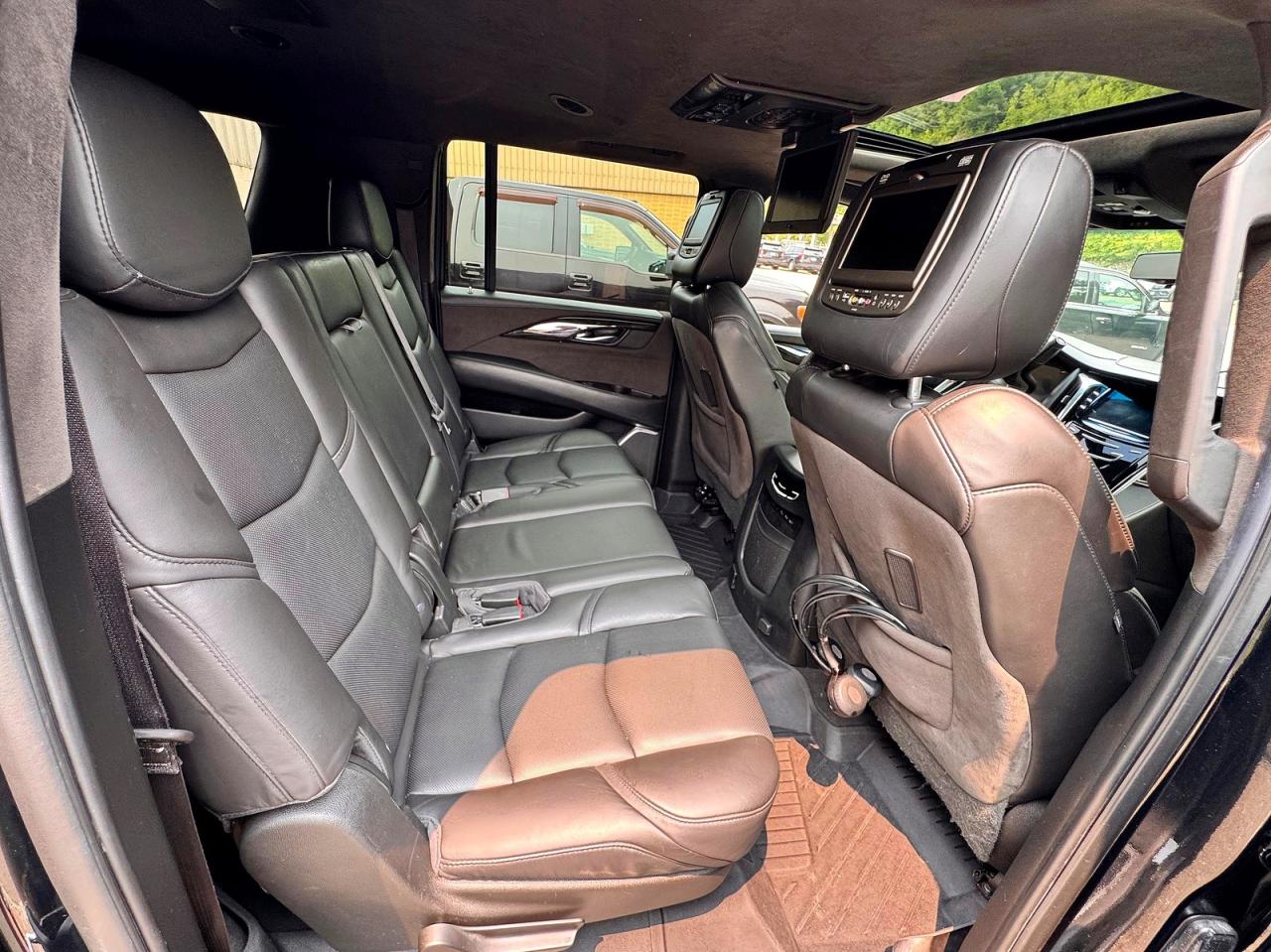 2018 CADILLAC ESCALADE