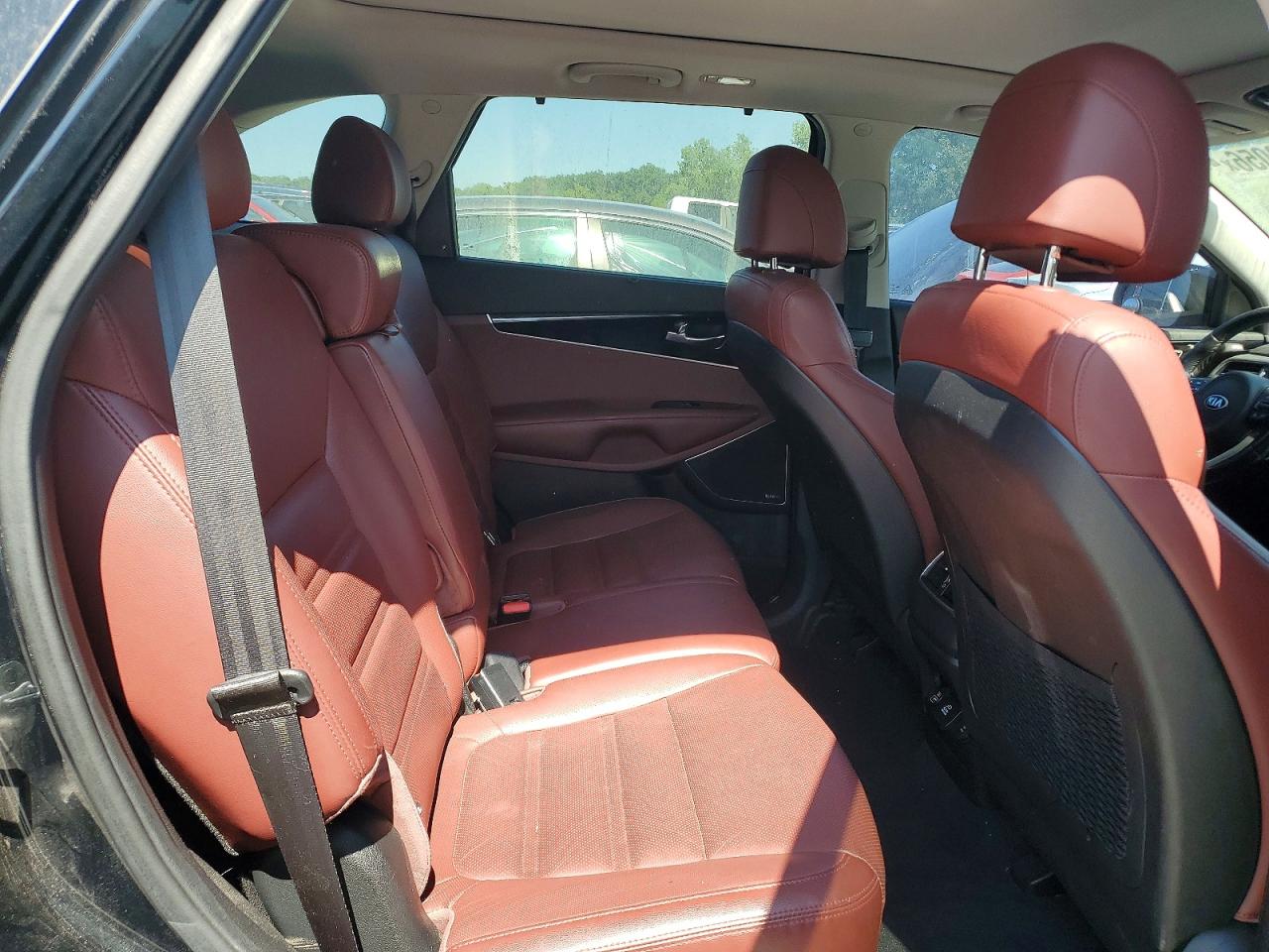 2017 KIA SORENTO