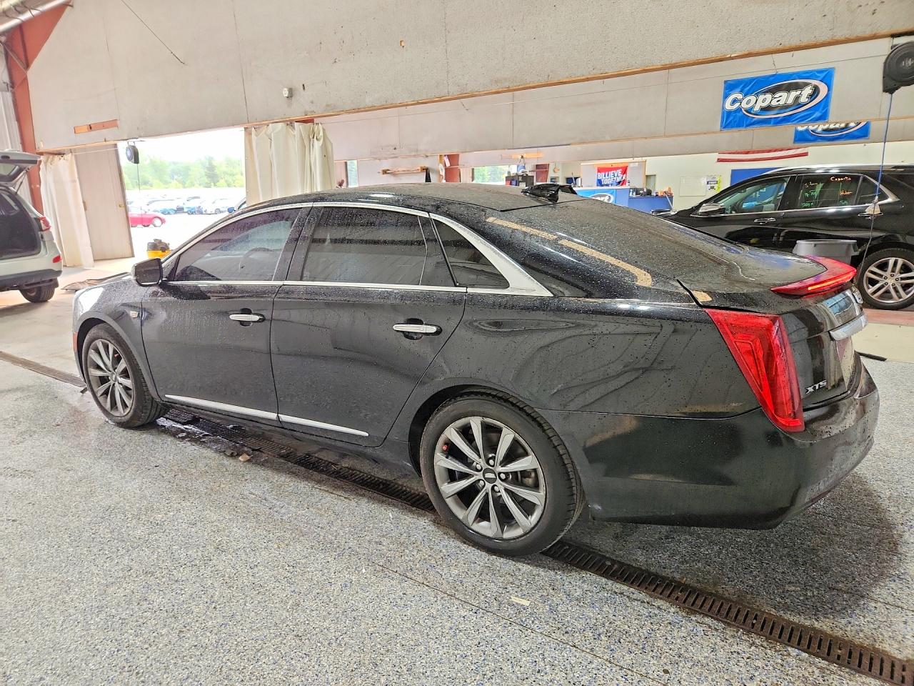 2016 CADILLAC XTS
