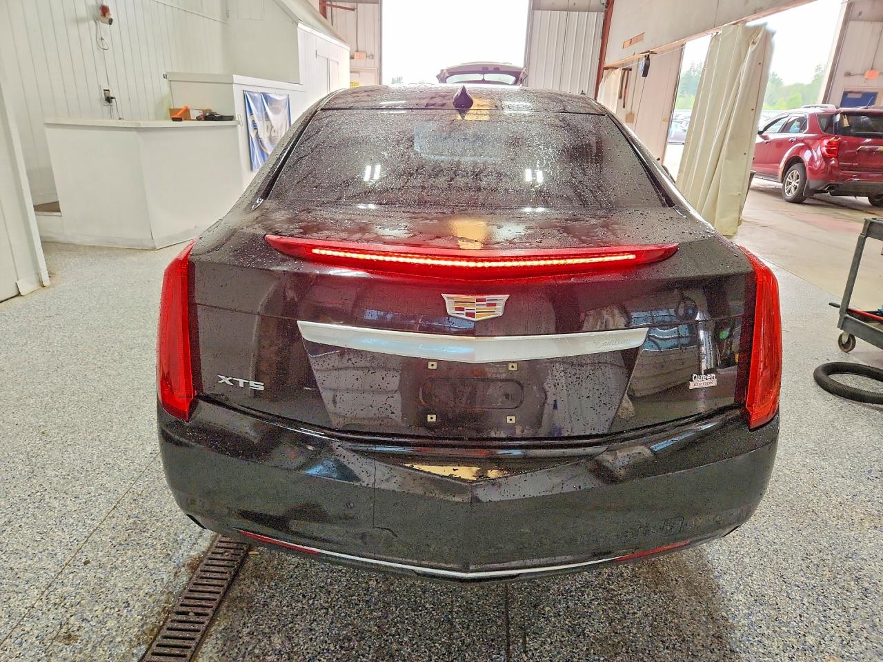 2016 CADILLAC XTS